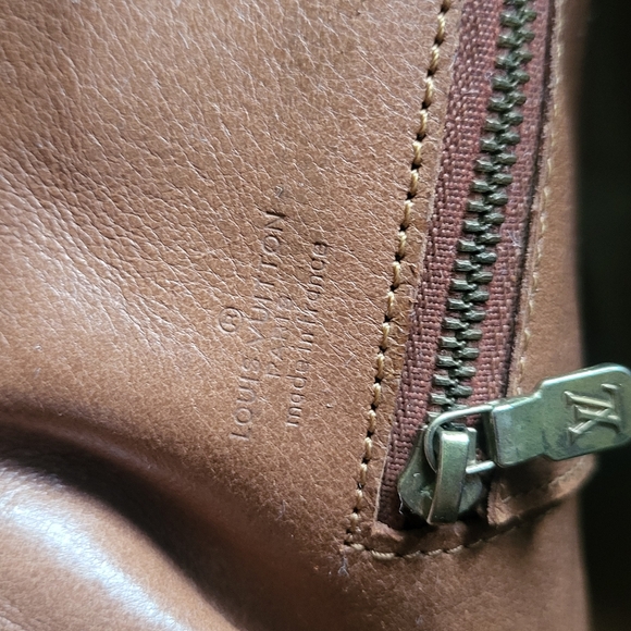 Louis Vuitton Sac Weekend Monogram Shoulder Bag. w/COA. - Picture 10 of 12